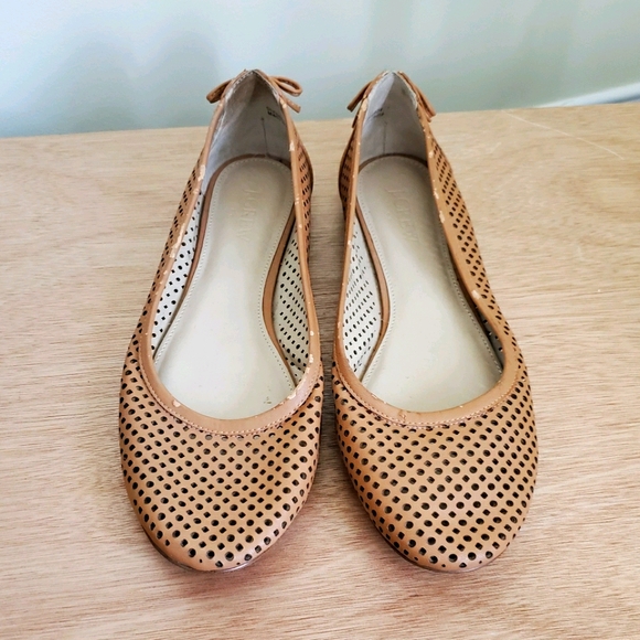 J.Crew Beige Flats Size 8 - Picture 2 of 6